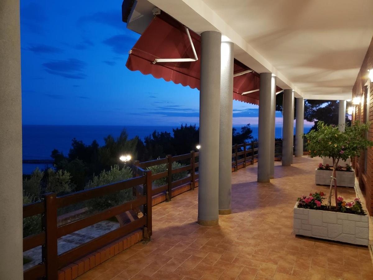 Hotel Brifs Shëngjin Dış mekan fotoğraf