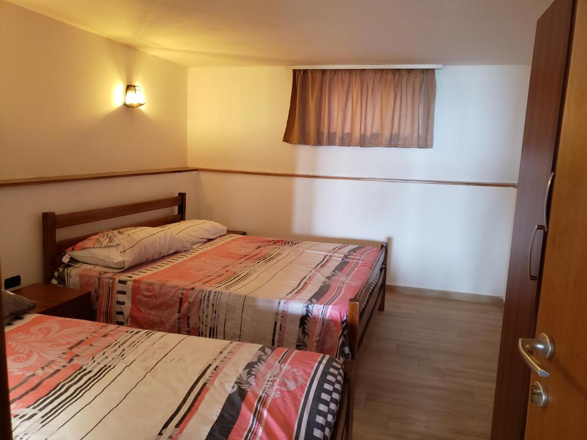 Hotel Brifs Shëngjin Dış mekan fotoğraf