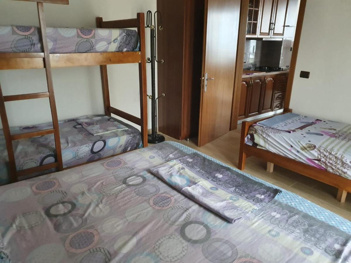 Hotel Brifs Shëngjin Dış mekan fotoğraf