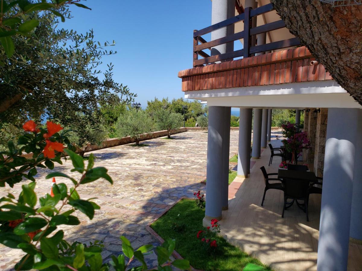 Hotel Brifs Shëngjin Dış mekan fotoğraf